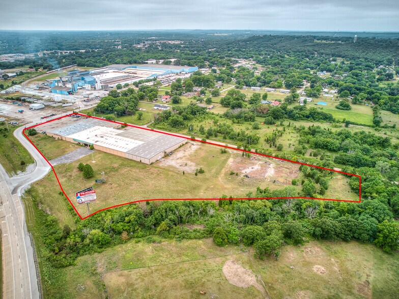 601 US 75, Henryetta, OK à louer - Photo de l’immeuble – Image 2 sur 7