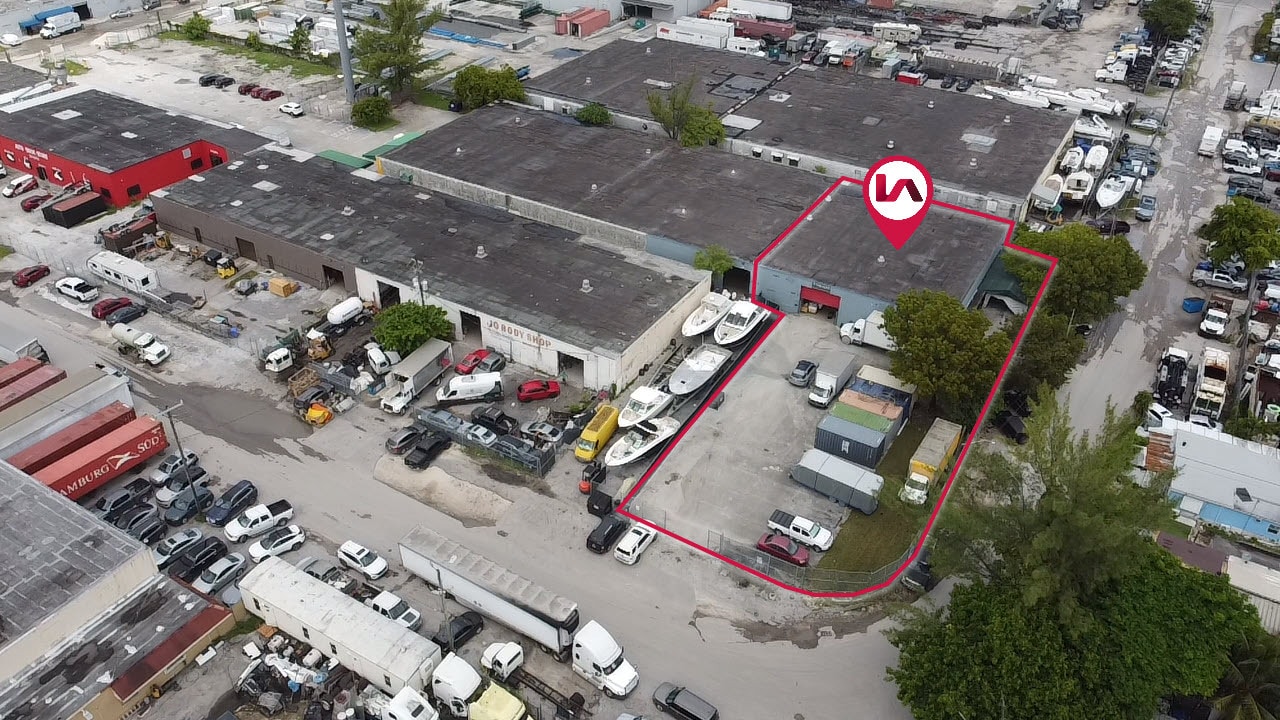 7640 NW 36th Ave, Hialeah, FL à louer Photo intérieure– Image 1 sur 16