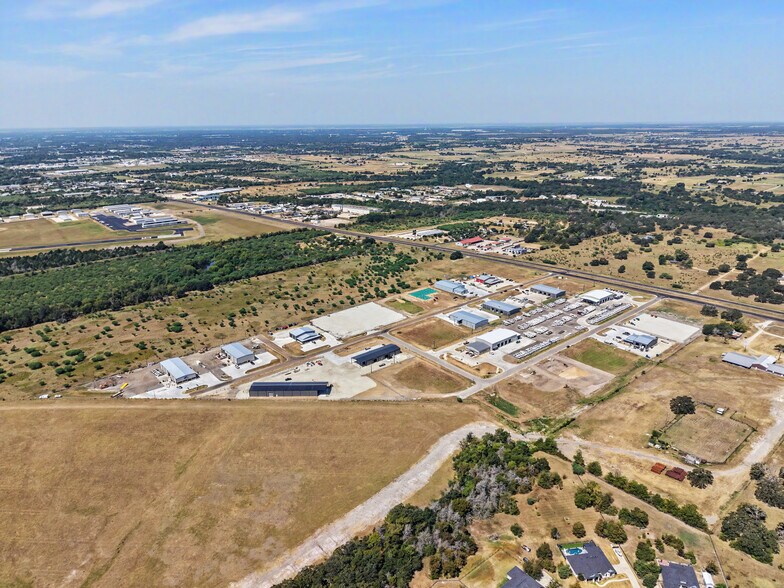 E SH-21, Bryan, TX à vendre - Photo de l’immeuble – Image 3 sur 9
