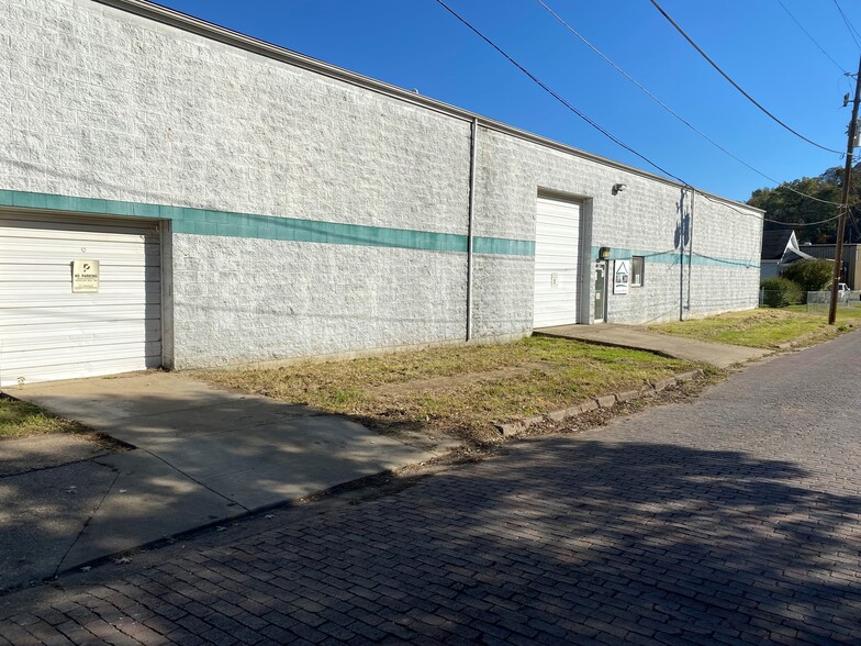 410 7th Ave, Huntington, WV à louer - Photo de l’immeuble – Image 3 sur 21