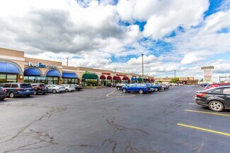 Plus de détails pour 801-869 N Mayfair Rd, Wauwatosa, WI - Local commercial à louer
