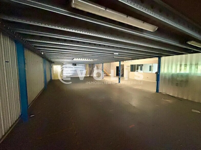 Local d’activités dans Savigny-le-Temple à louer - Photo intérieure – Image 2 sur 7