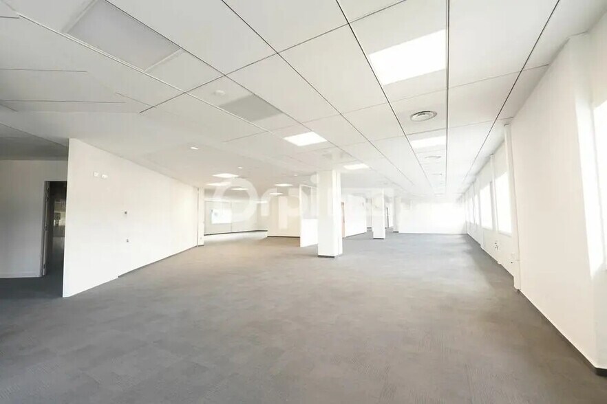 Bureau dans Lyon à louer - Photo de l’immeuble – Image 1 sur 11