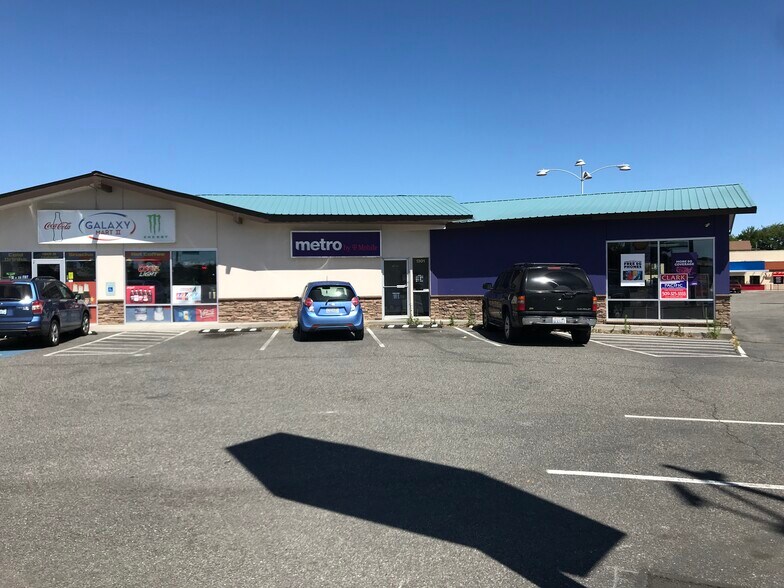 1301 Jadwin Ave, Richland, WA à louer - Photo de l’immeuble – Image 1 sur 15
