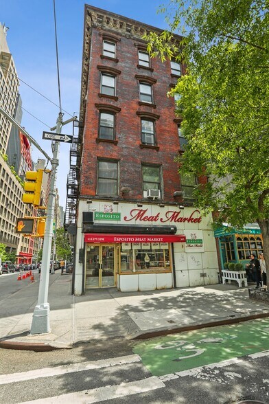 MIDTOWN WEST / HUDSON YARDS PORTFOLIO portefeuille de 6 biens à vendre sur LoopNet.fr - Photo de l’immeuble – Image 2 sur 13