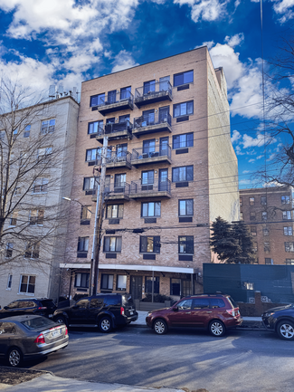 Plus de détails pour 524 E 236th St, Bronx, NY - Logement à vendre