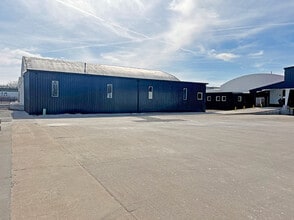 1200 N Logan St, Lincoln, IL à louer Photo intérieure– Image 1 sur 2