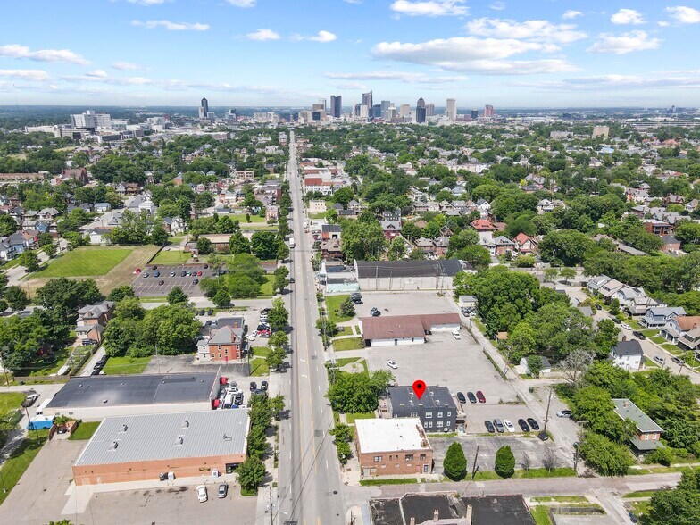 1386 E Main St, Columbus, OH à louer - Photo de l’immeuble – Image 2 sur 17