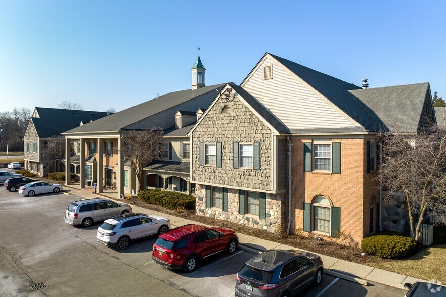 31000 Telegraph Rd, Bingham Farms, MI à louer - Photo de l’immeuble – Image 1 sur 8