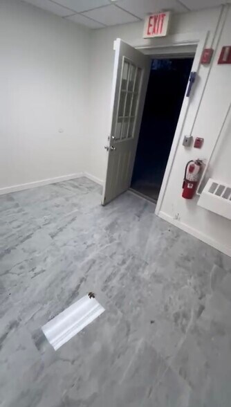 105 Washington St, North Easton, MA à louer - Photo de l’immeuble – Image 2 sur 13