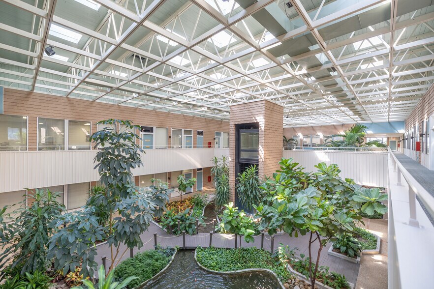 3925 N I-10 Service Rd, Metairie, LA à louer - Photo intérieure – Image 2 sur 25