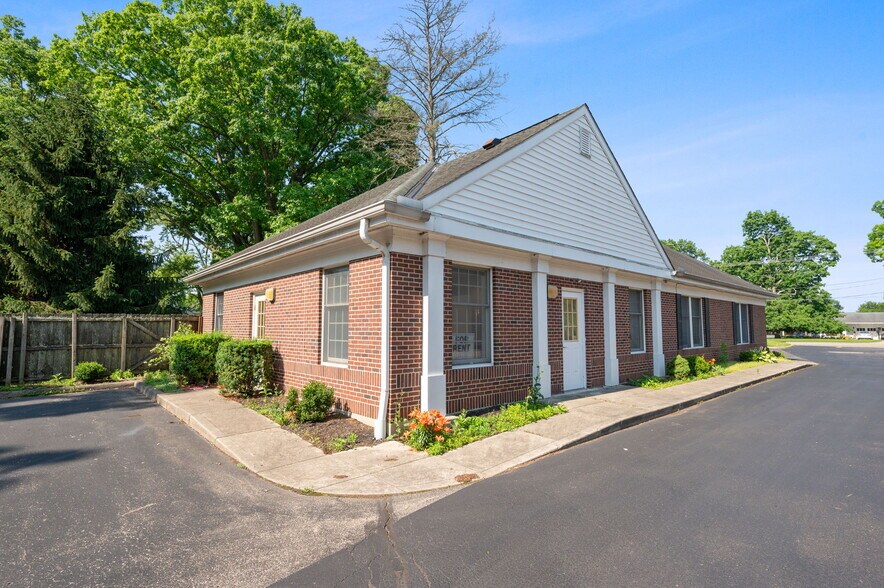4630 Pleasant Ave, Fairfield, OH à louer - Photo de l’immeuble – Image 3 sur 22