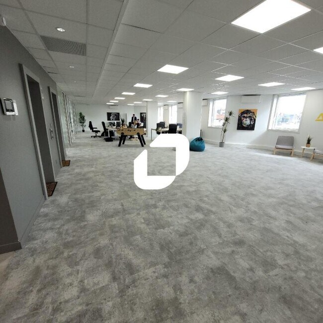 Plus de détails pour Bureau à vendre