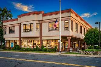 59 N Main St, Bristol, CT à louer Photo intérieure– Image 1 sur 2