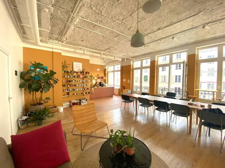 Bureau dans Paris à louer - Photo de l’immeuble – Image 1 sur 7