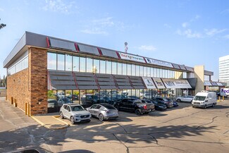 Plus de détails pour 5308-5332 Calgary Trl, Edmonton, AB - Bureau à louer