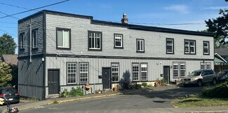 Plus de détails pour 604 Wilson St, Victoria, BC - Logement à vendre
