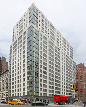 Plus de détails pour 310-316 Third Ave, New York, NY - Local commercial à louer