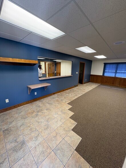 2524 Hils Ct, Menomonie, WI à vendre - Photo de l’immeuble – Image 3 sur 19