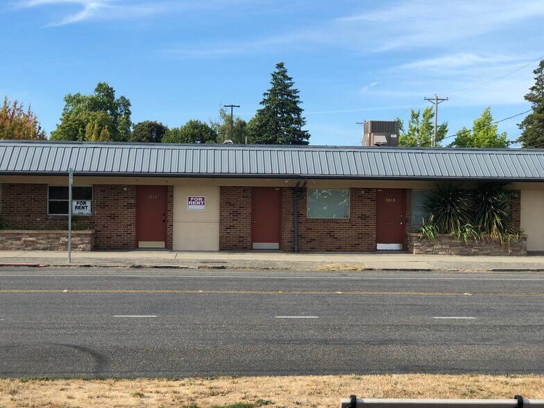 1211-1219 6th Ave, Tacoma, WA à louer - Photo de l’immeuble – Image 3 sur 18