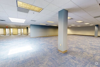 15-45 Dan Rd, Canton, MA à louer Numérisation 3D Matterport– Image 1 sur 5