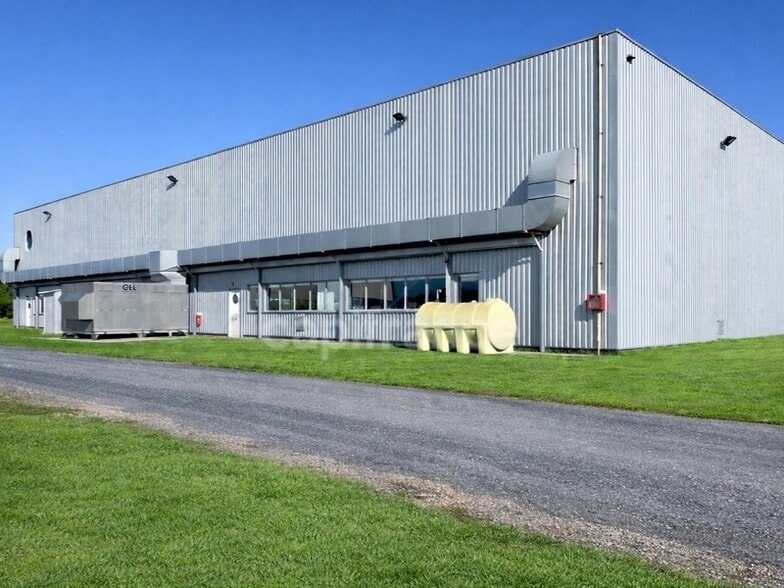 Industriel/Logistique dans Chevanceaux à vendre - Photo de l’immeuble – Image 3 sur 18