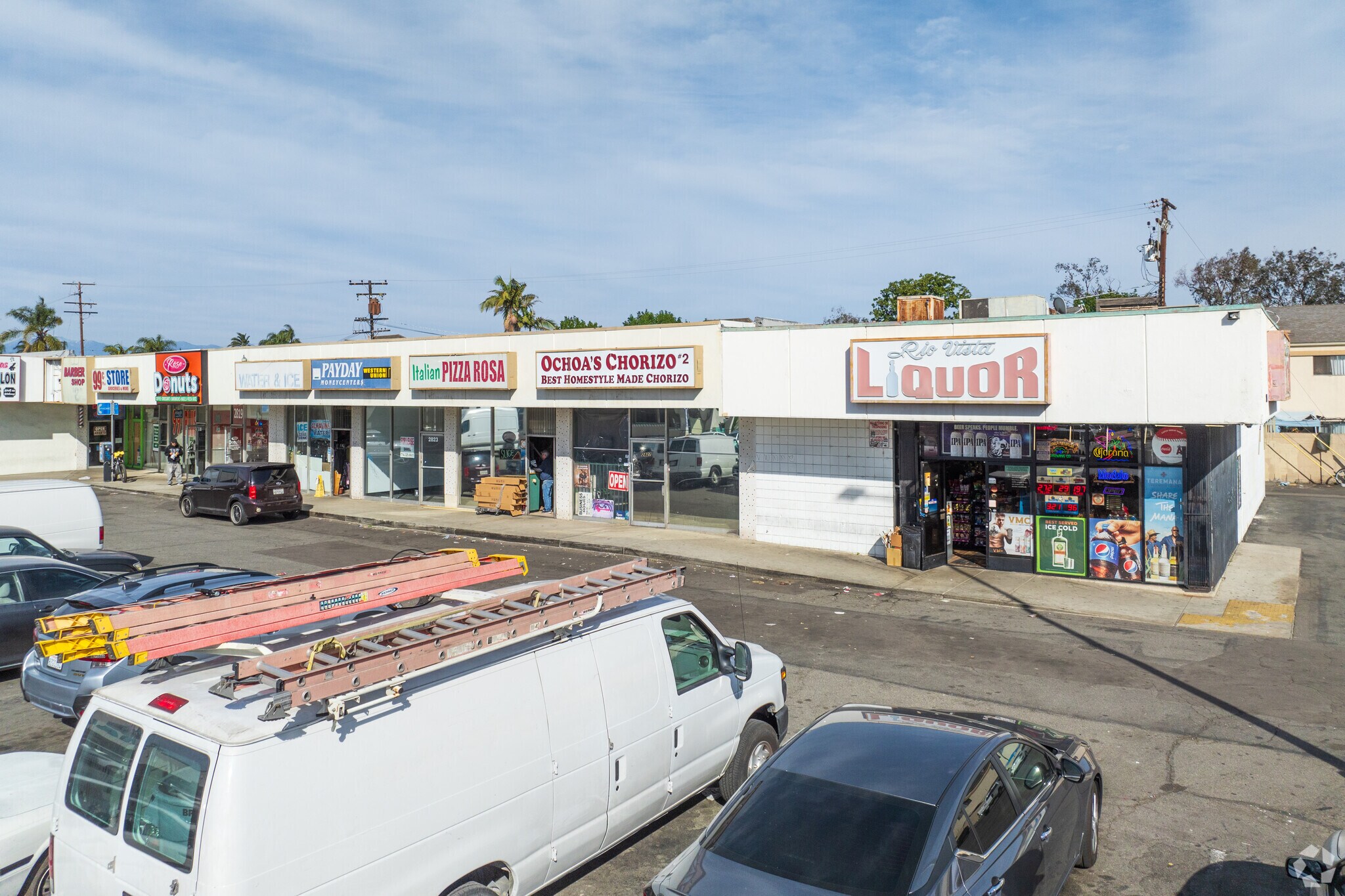 2811-2829 E Lincoln Ave, Anaheim, CA à louer Photo principale– Image 1 sur 7