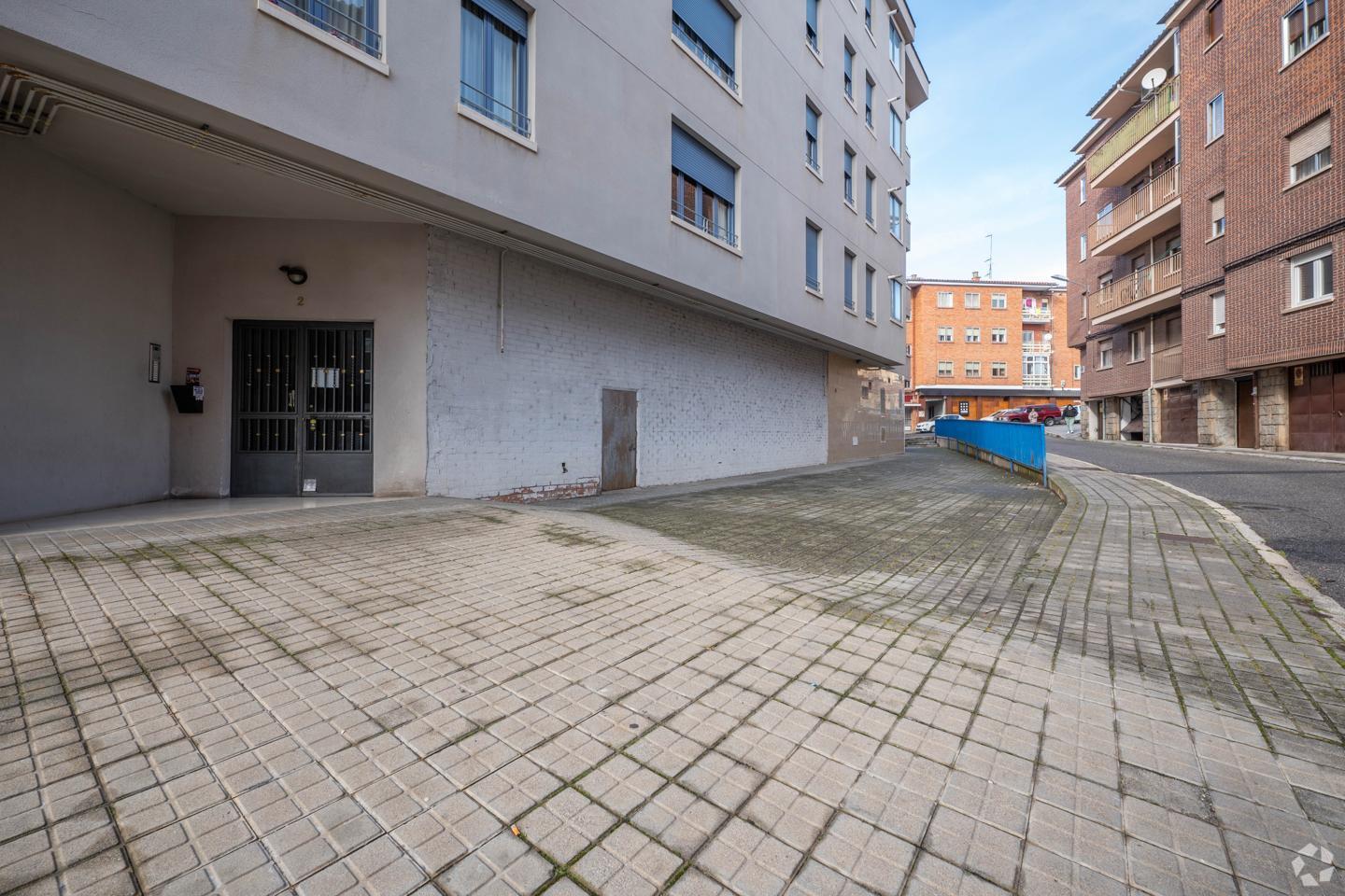 Local commercial dans Ávila, Ávila à louer Photo intérieure– Image 1 sur 7