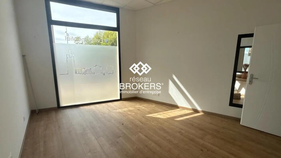 Bureau dans Le Havre à louer - Photo de l’immeuble – Image 1 sur 8