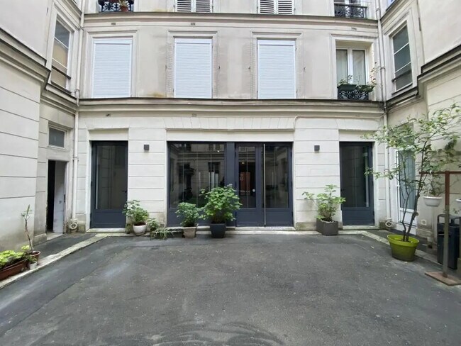 Plus de détails pour Bureau à vendre