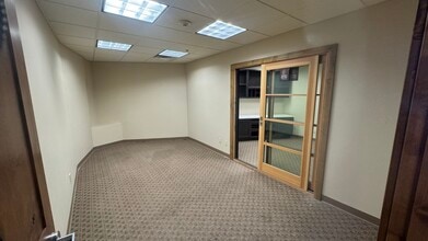 56 Edwards Village Blvd, Edwards, CO à louer Photo intérieure– Image 1 sur 6