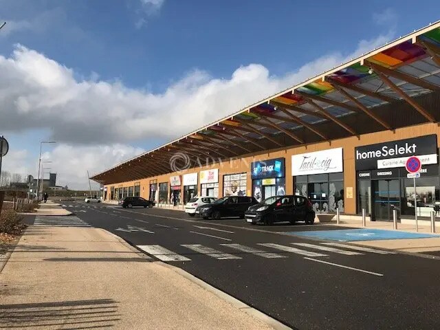 Local commercial dans Saint-Nicolas-de-Port à louer - Photo de l’immeuble – Image 2 sur 8