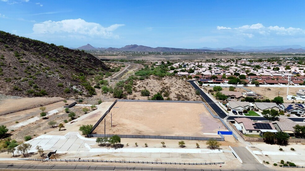 4218 W Beardsley Rd, Glendale, AZ à vendre - Vidéo sur l’annonce professionnelle – Image 2 sur 6