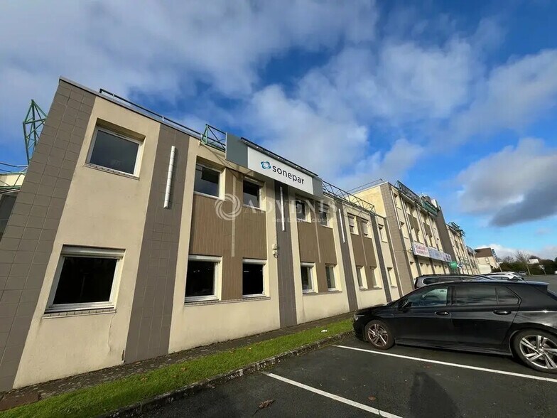 Bureau dans Rambouillet à vendre - Photo de l’immeuble – Image 3 sur 8