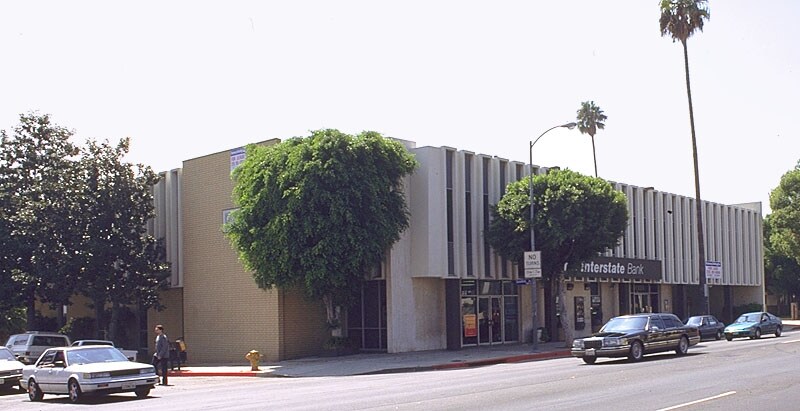 7700 W Sunset Blvd, Los Angeles, CA à louer Photo de l’immeuble– Image 1 sur 4