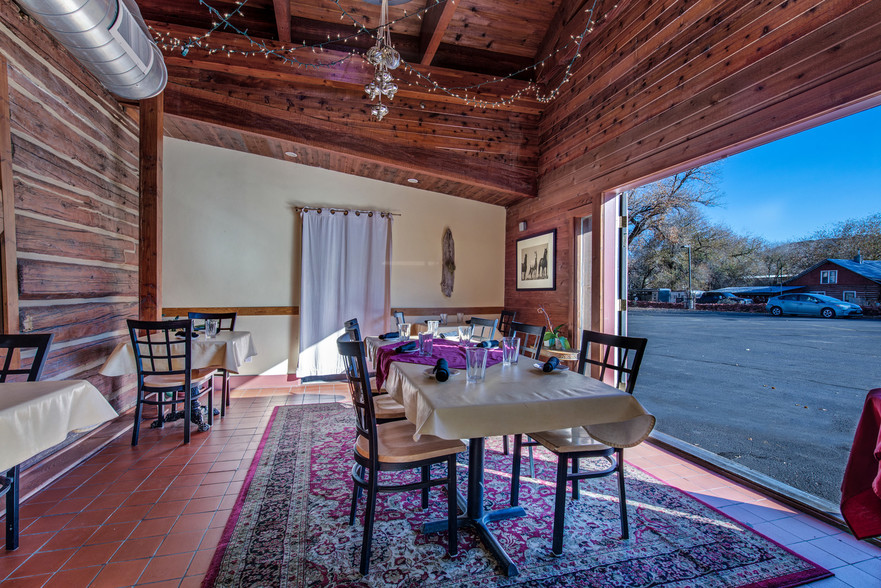412 Park Ave, Rifle, CO à vendre - Photo intérieure – Image 3 sur 15
