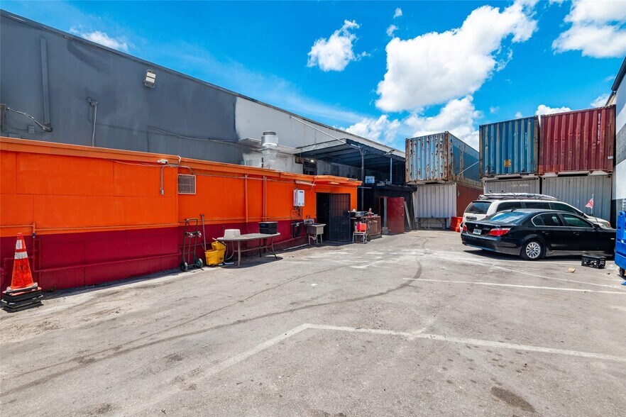 3595 NW 54th St, Miami, FL à vendre - Photo de l’immeuble – Image 2 sur 5