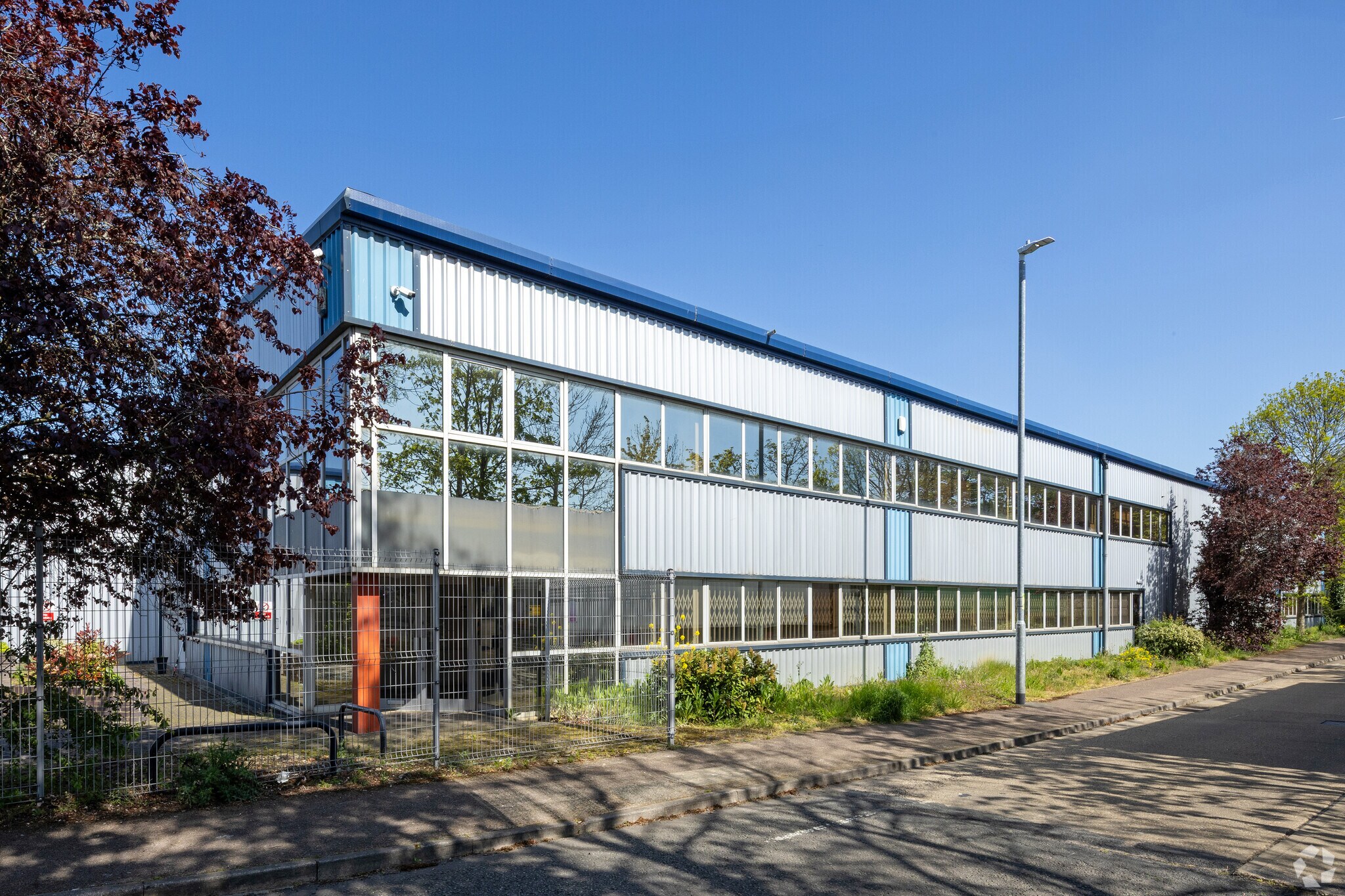 Eden Way, Leighton Buzzard à louer Photo principale– Image 1 sur 9