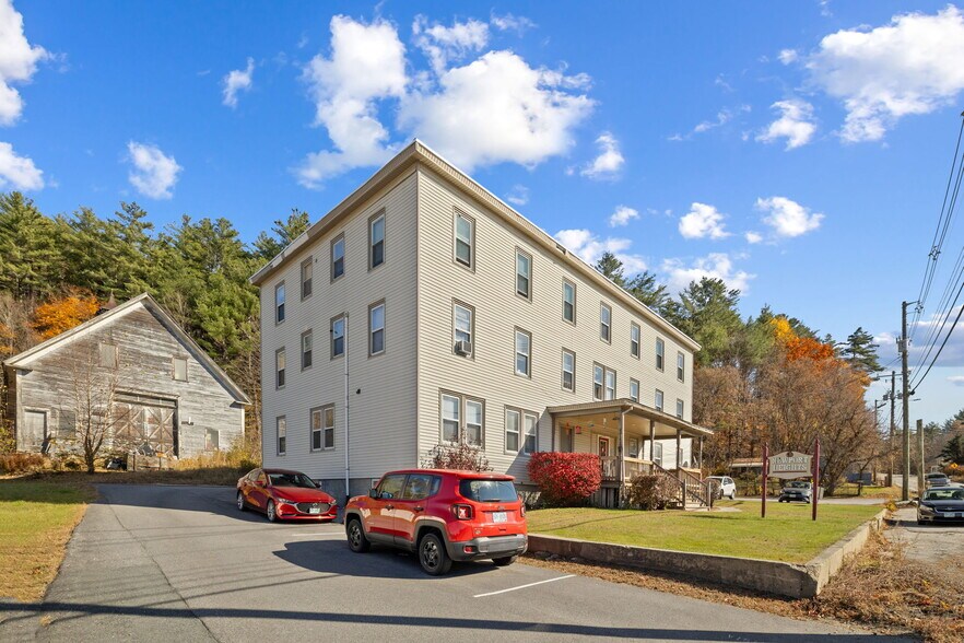 524 Sunapee St, Newport, NH à vendre - Photo de l’immeuble – Image 2 sur 19