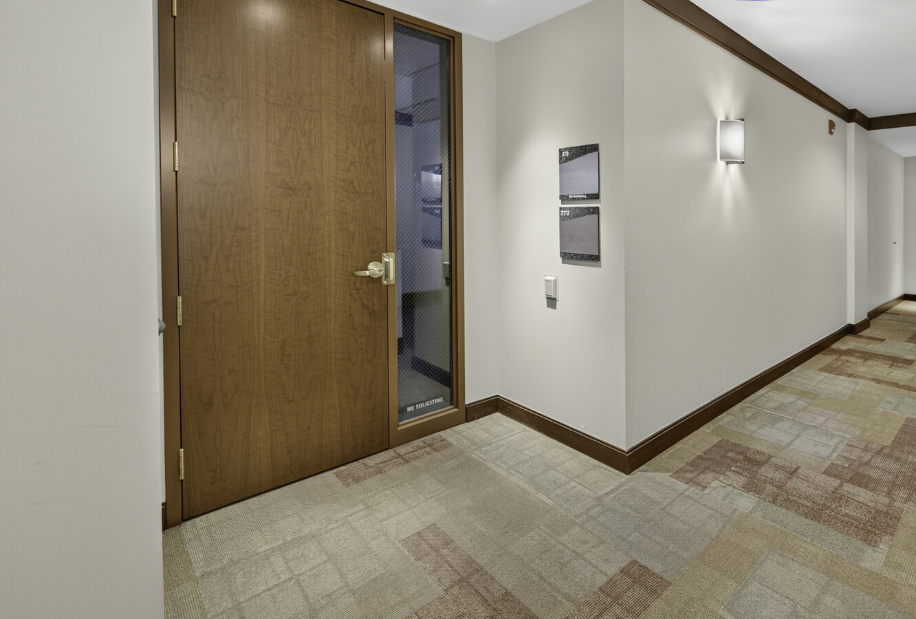 9085 E Mineral Cir, Centennial, CO 80112 - Lot 370 - - Photo intérieure - Image 1 of 15