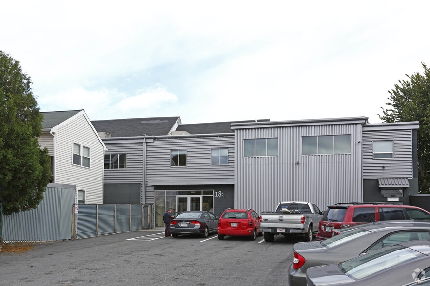 18 Shepard St, Brighton, MA à louer - Photo principale – Image 1 sur 70