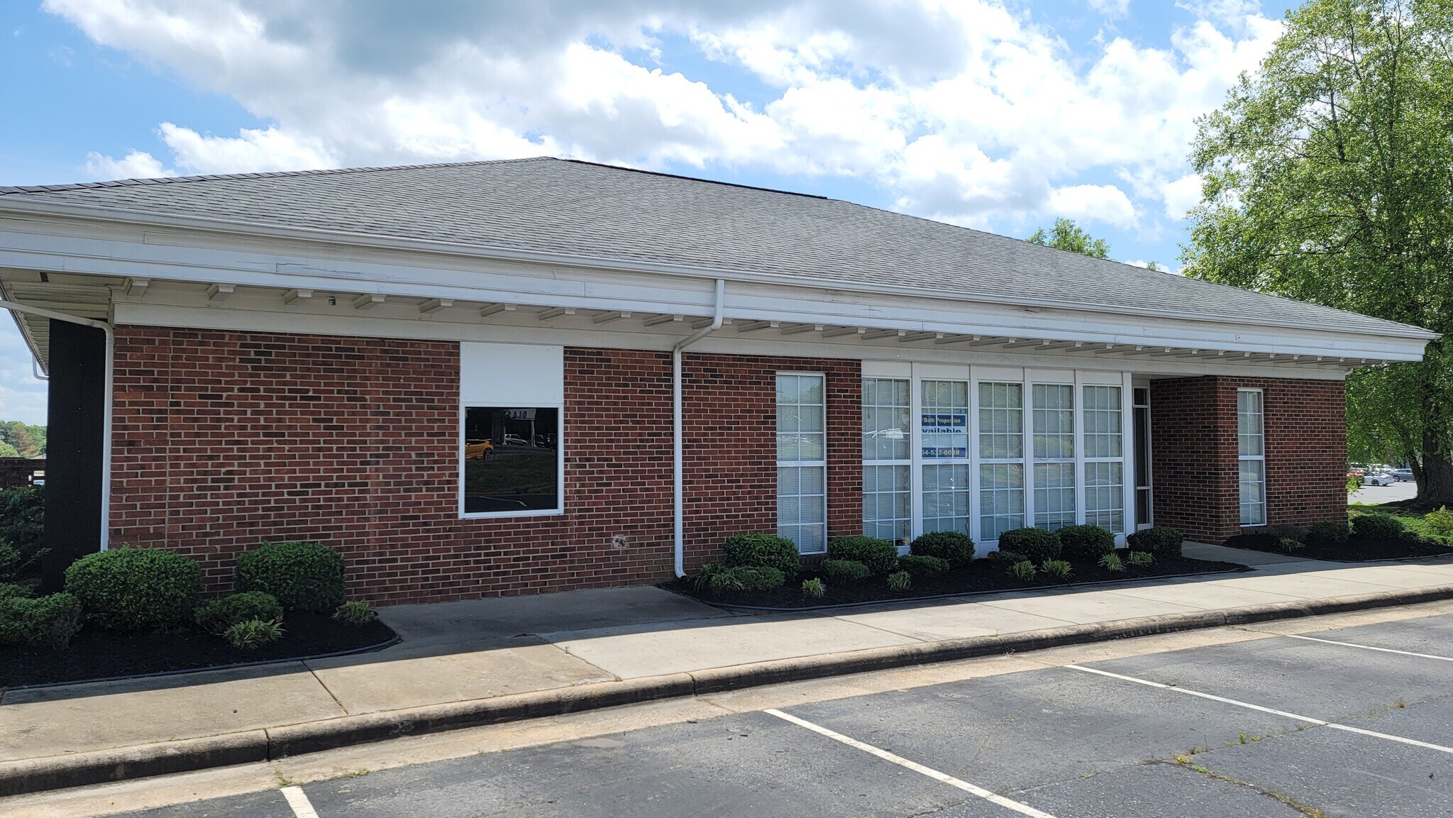 1774 E Dixon Blvd, Shelby, NC à louer Photo de l’immeuble– Image 1 sur 13