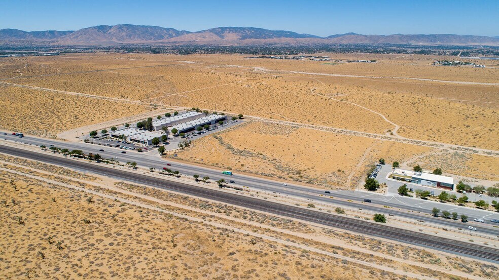 VAC/Sierra Hwy, Palmdale, CA à louer - Photo de l’immeuble – Image 2 sur 10