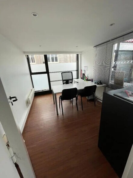 Bureau dans Brest à louer - Photo de l’immeuble – Image 2 sur 3
