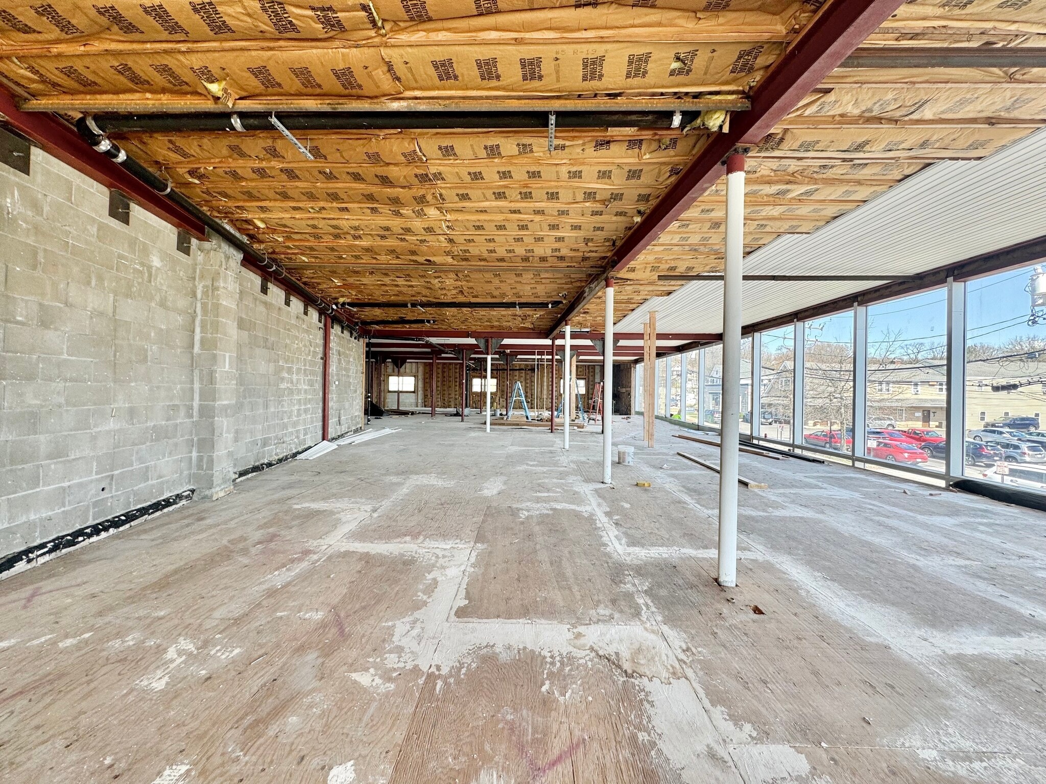 115 E Main St, Smithtown, NY à louer Photo de l’immeuble– Image 1 sur 8