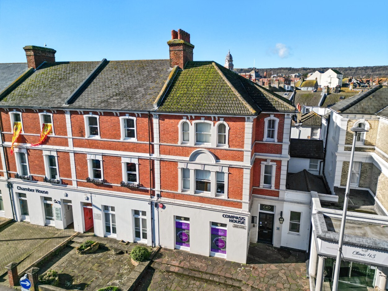 45 Gildredge Rd, Eastbourne à louer Photo de l’immeuble– Image 1 sur 3