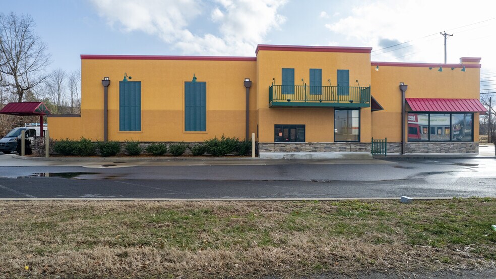 1018 Paris Rd, Mayfield, KY à louer - Photo de l’immeuble – Image 3 sur 4
