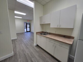 Plus de détails pour 10970 S Cleveland Ave, Fort Myers, FL - Bureau à vendre
