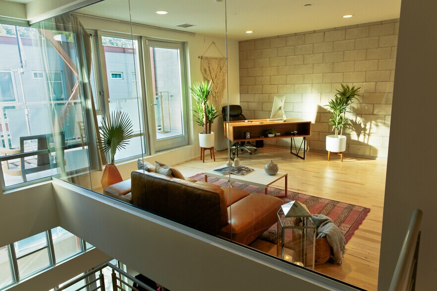 3400 Cahuenga Blvd W, Los Angeles, CA à louer - Photo de l’immeuble – Image 3 sur 21