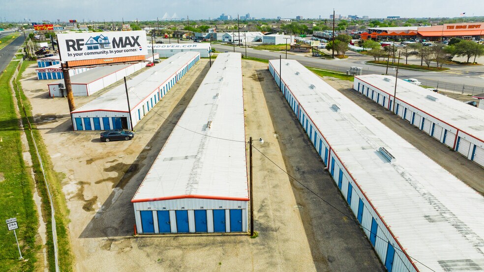 4066 Crosstown Expy, Corpus Christi, TX à vendre - Photo de l’immeuble – Image 3 sur 6